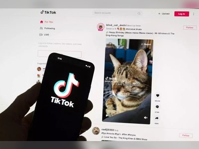 TikTok: Advertisers and Musicians Vow to Stay Amid Ban Threat