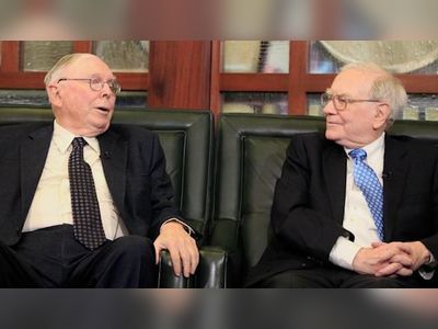 Charlie Munger Predicts a Horrible Economic Crisis Where the Worse is Yet to Come