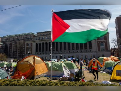 Columbia University President Faces Vote of Confidence Amidst Protests and Arrests Over Israel-Palestine Conflict