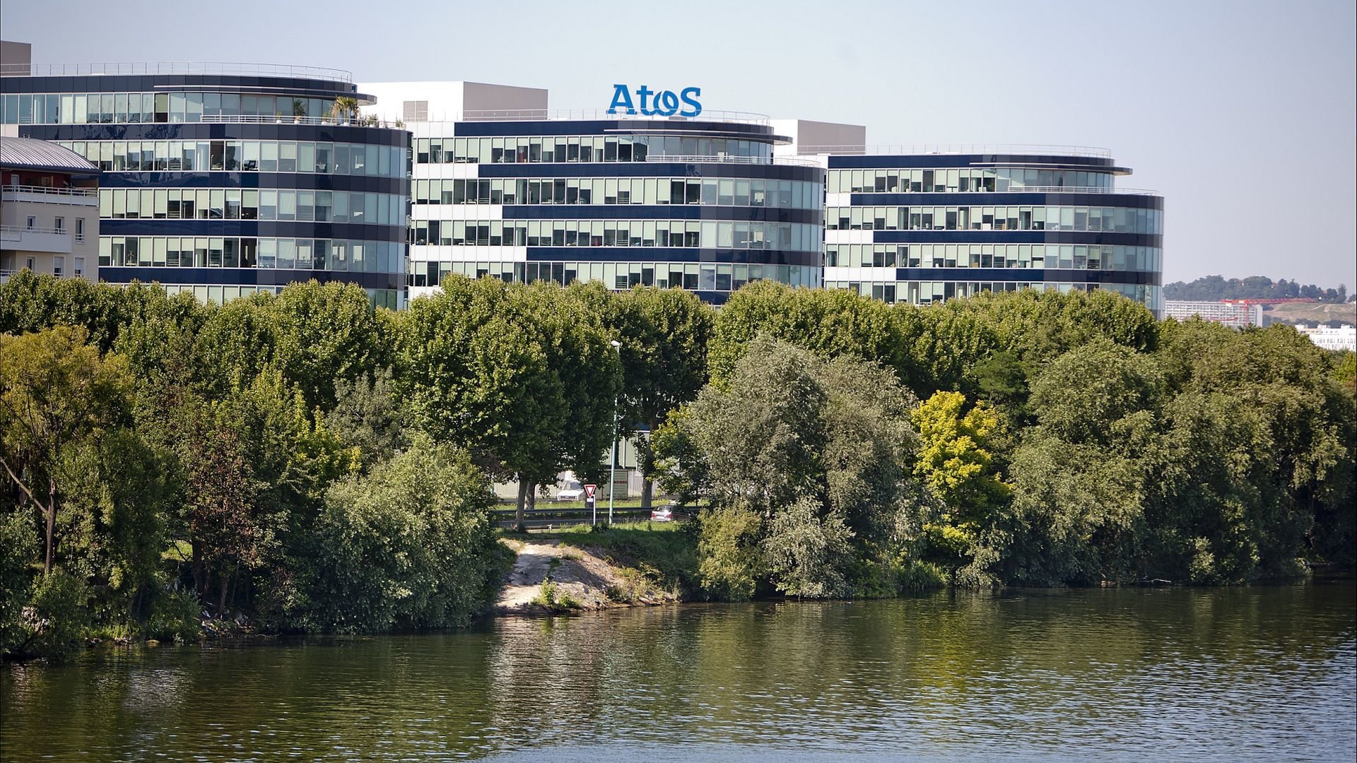 French Government Eyeing €1 Billion Acquisition of Atos' Strategic Assets: Advanced Computing, Mission-Critical Systems, and Cyber Products